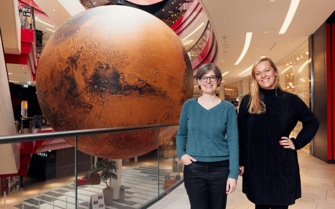 Riesen-Modell des Mars in Bielefeld