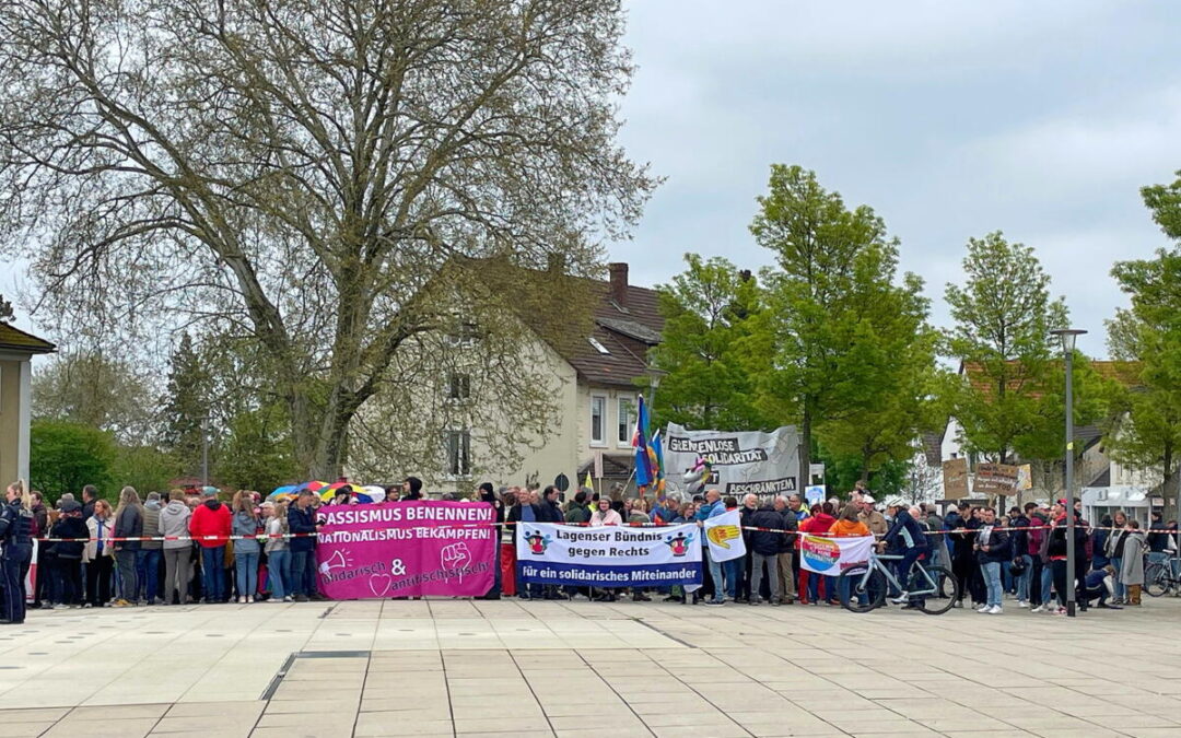Bündnis ”Leopoldshöhe bleibt bunt. Punkt” gegen „Rechte Hetze“