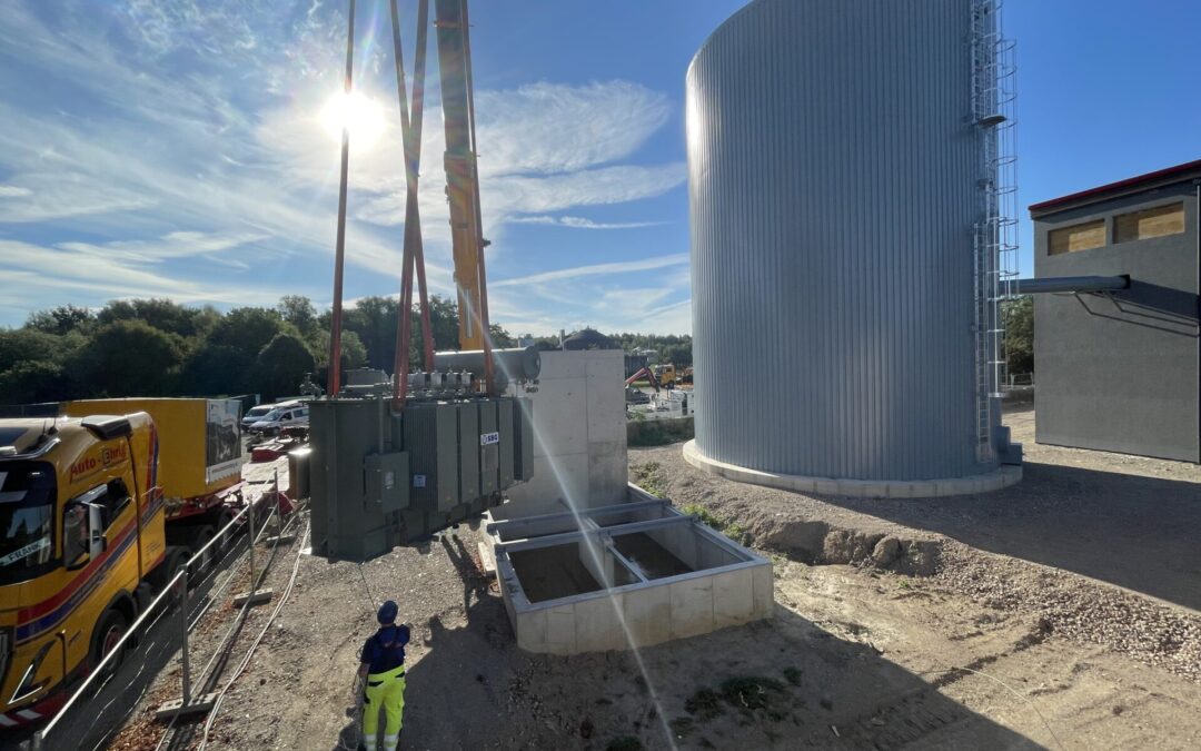 Transformatoren des neuen Umspannwerks per Schwertransport geliefert