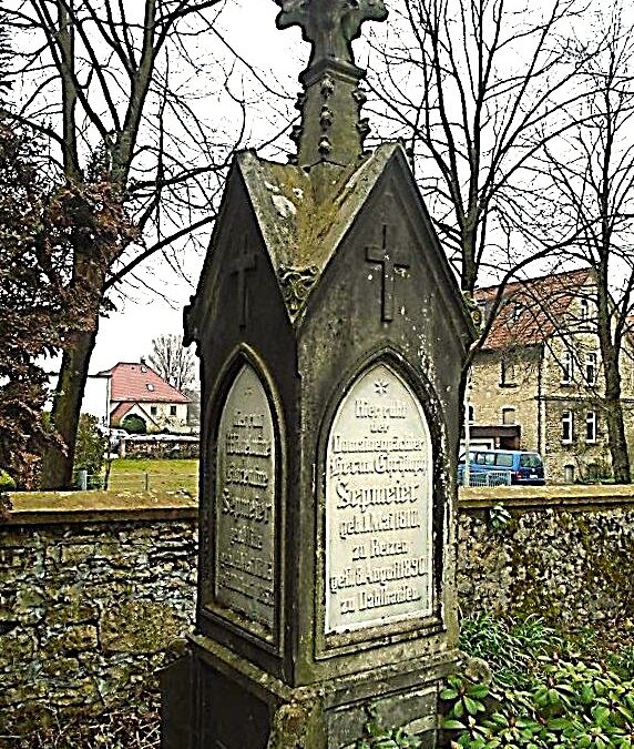Historischer Rundgang über den Friedhof Oerlinghausen