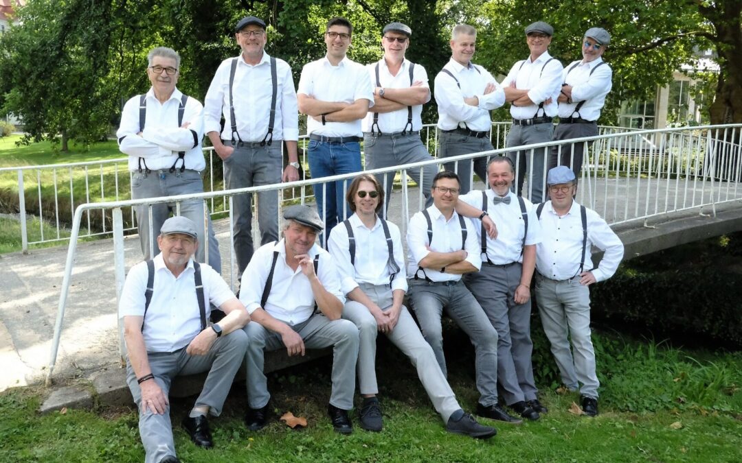 Männerchor „Ensemble Extra“ und Akustik-Band „Feines Holz“ laden zum gemeinsamen Event