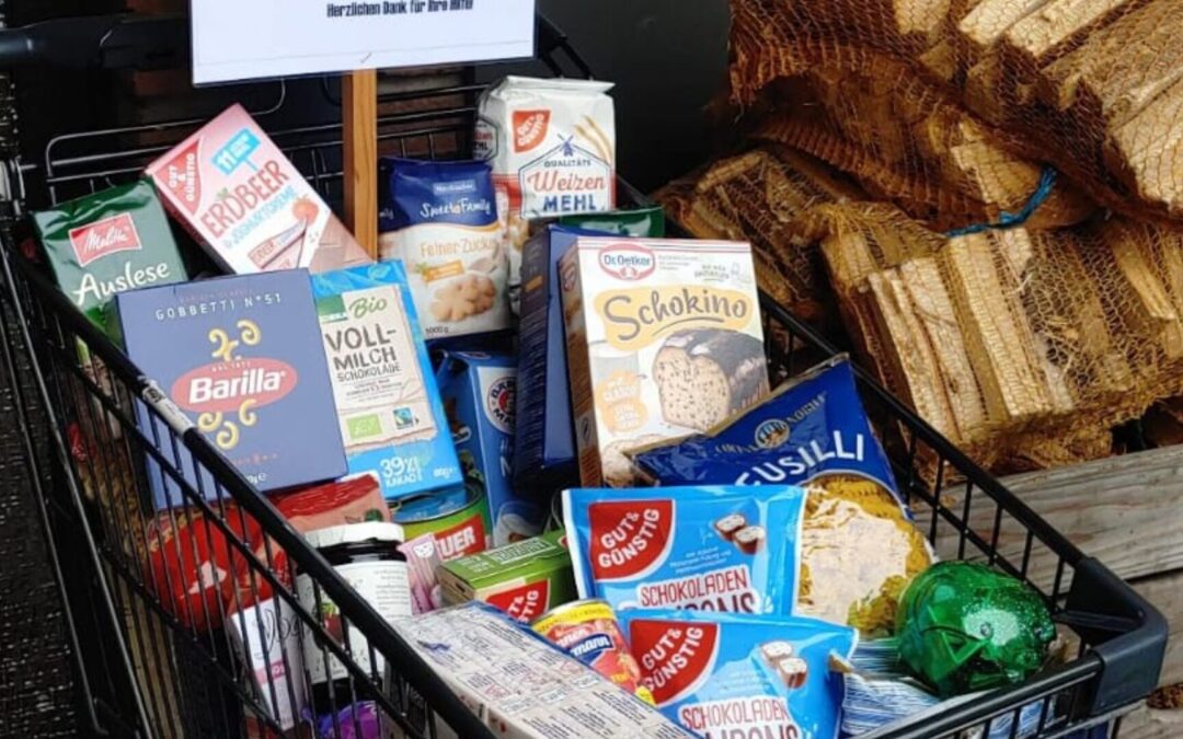 Große Spendenbereitschaft für Bad Salzufler Tafel: 28 Einkaufswagen gefüllt