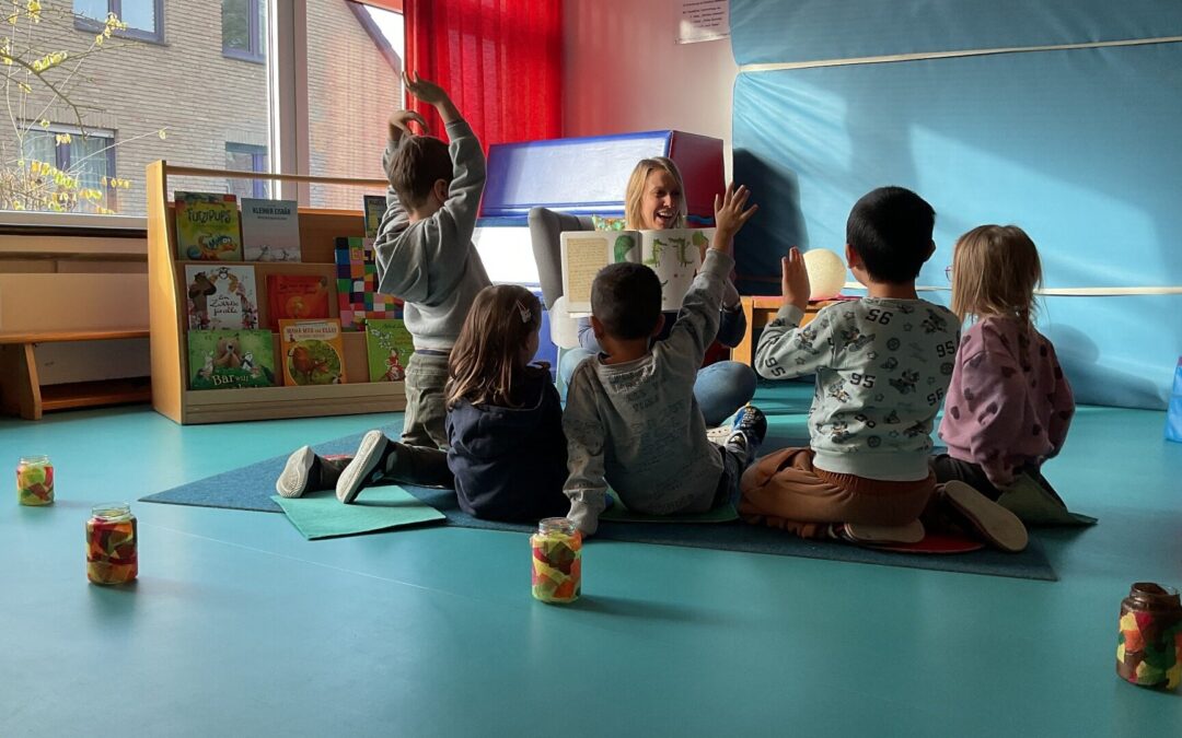 Bundesweiter Vorlesetag begeistert junge Zuhörer im FZ Regenbogen Kinderland