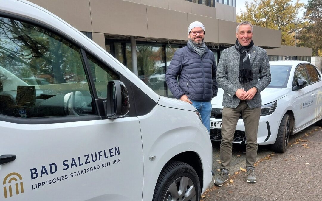 Fahrzeuge erhalten neue Folien Beklebungen – Neuer Markenauftritt ist nun auch mobil sichtbar