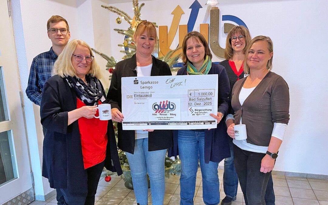 Aktionstag „Elektroschrott“ bringt 1.000 Euro Spende für das Repair-Café des awb e. V.