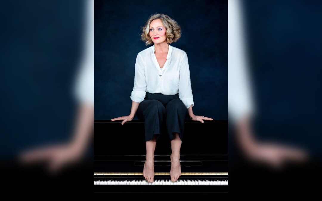 Anne Folger mit neuem Programm „Spielversprechend“ auf Tour
