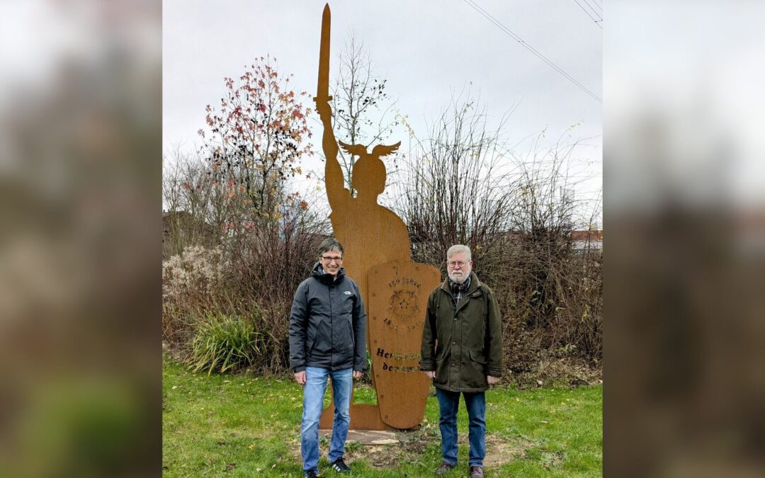 Wolfgang Graupner sichert den Verbleib des „Hermann 150“ in Leopoldshöhe