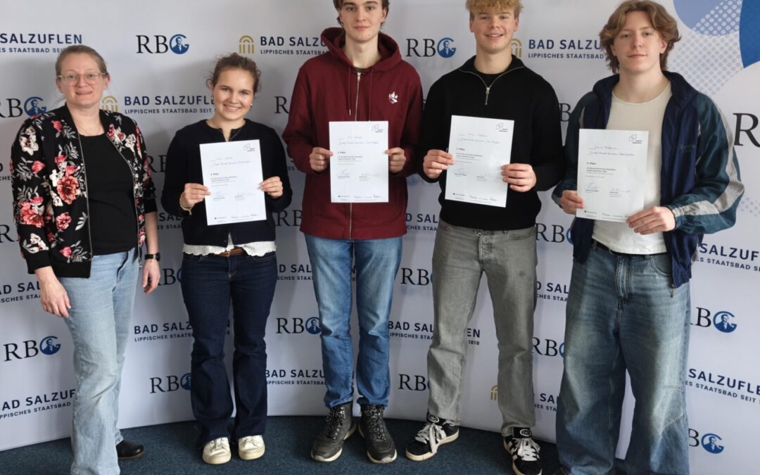 Beim Schulwettbewerb überzeugen Schülerinnen und Schüler mit Sachkenntnis und rhetorischem Geschick