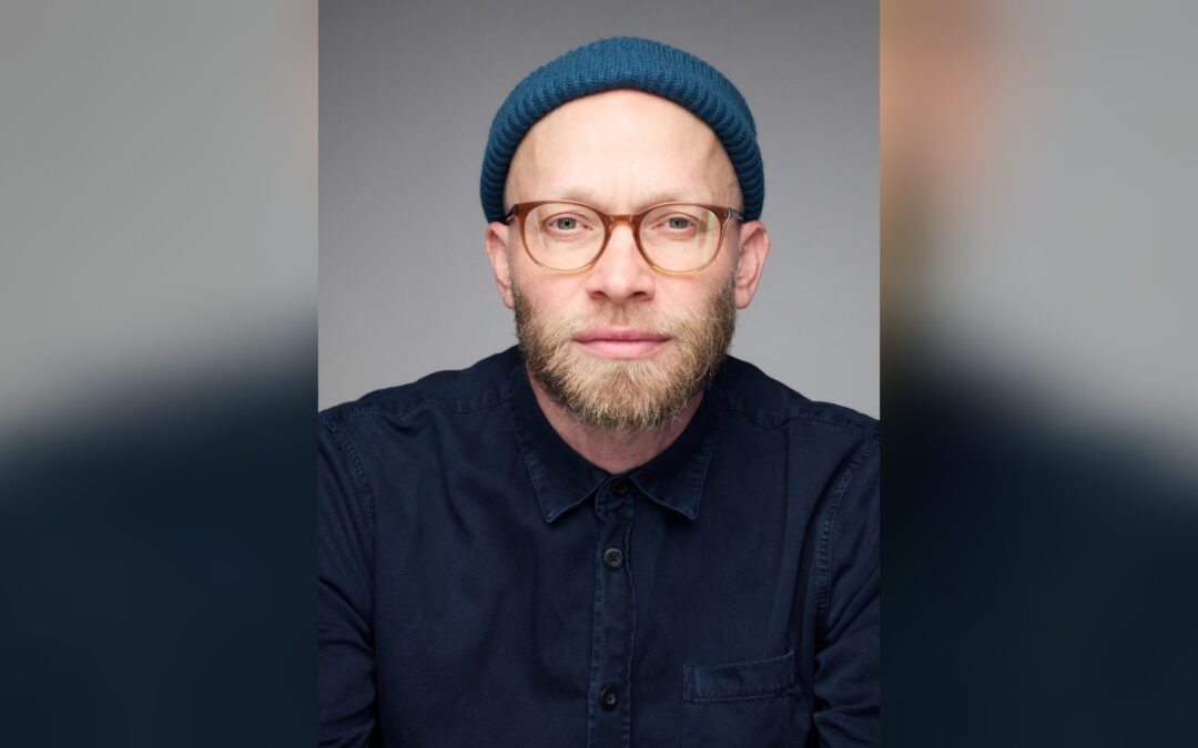 „Everything Will Be OK“: Felix Landerer hinterfragt Optimismus mit TANZ Bielefeld