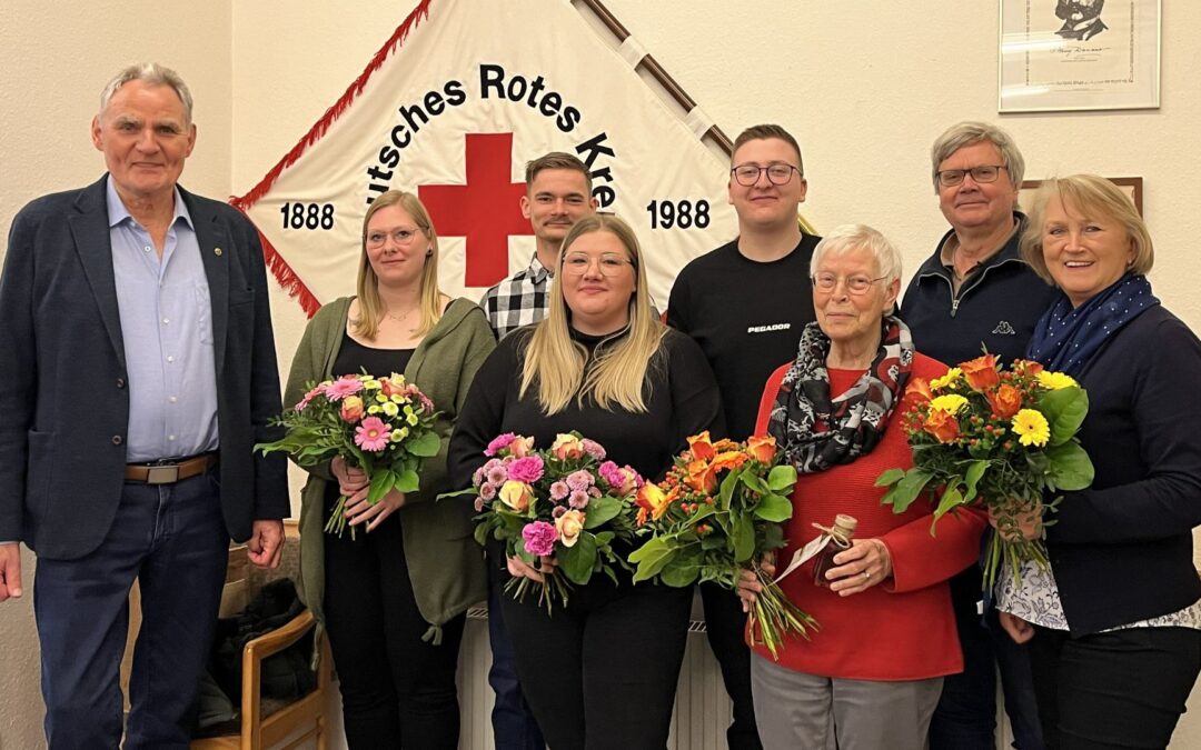 Die langjährige Blutspendebeauftragte Ingrid Mertens übergibt das Amt an Ingrid Krause