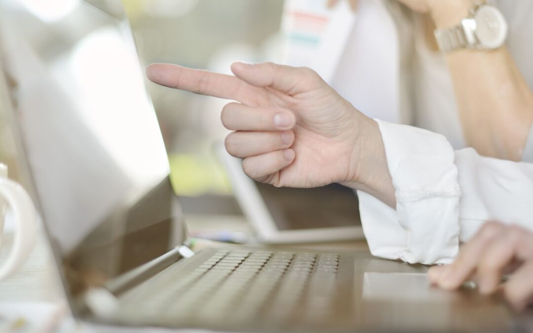 AOK NordWest stärkt pflegende Angehörige mit kostenlosen Online-Kursen