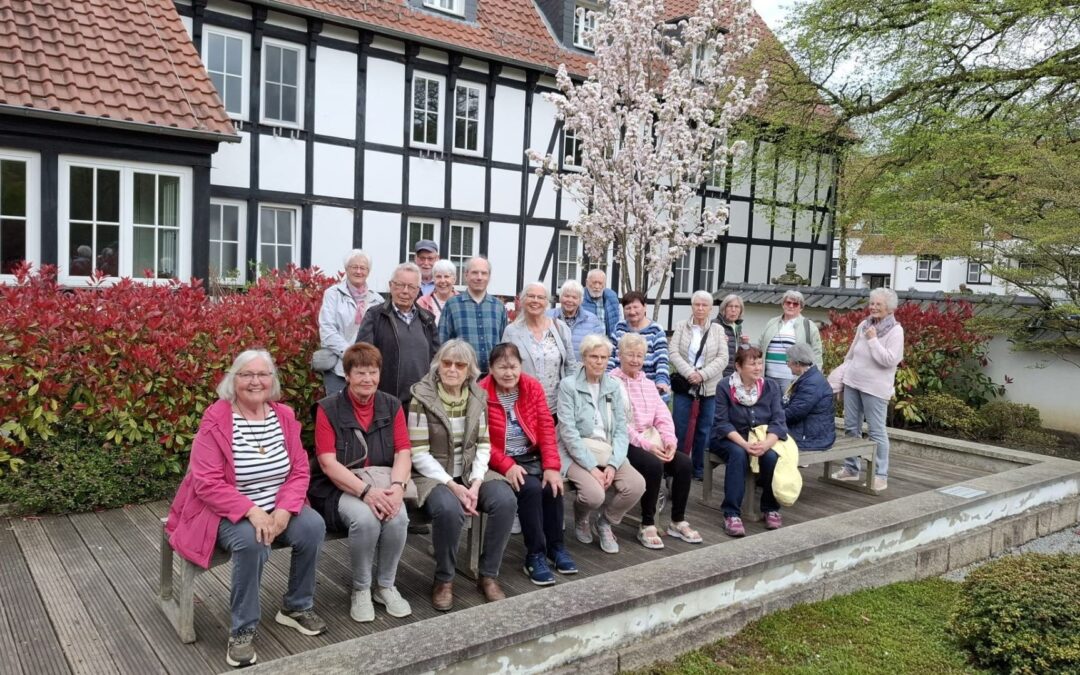 Wanderung mit Blütenzauber in Bethel