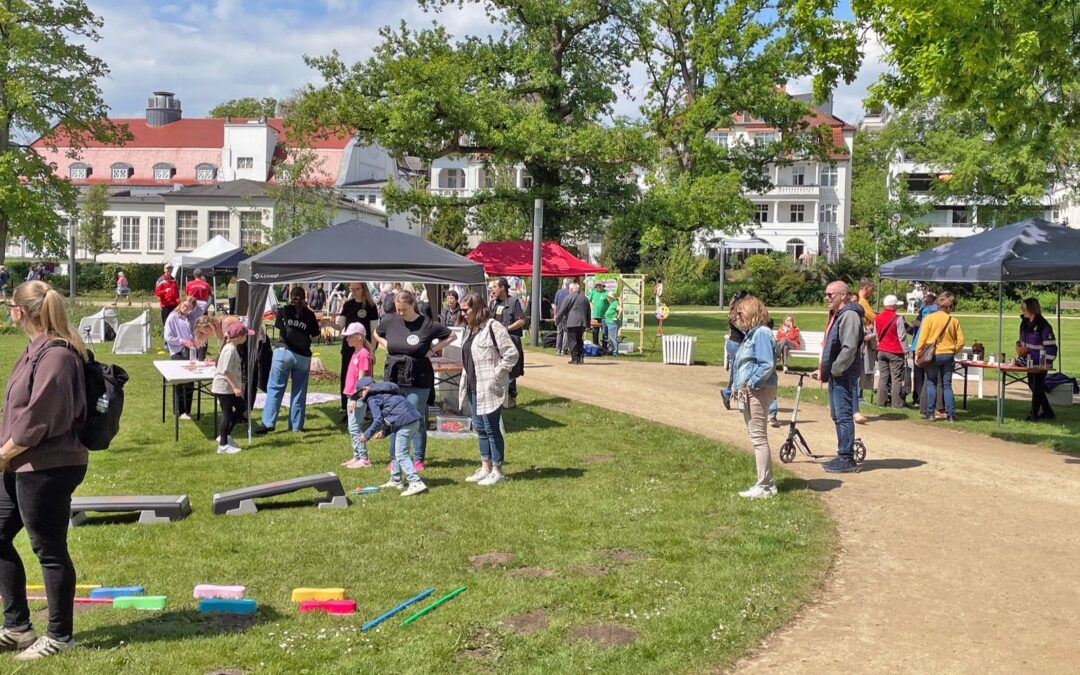 Zahlreiche Salzufler Vereine präsentieren sich beim ehrenamtstag im Kurpark