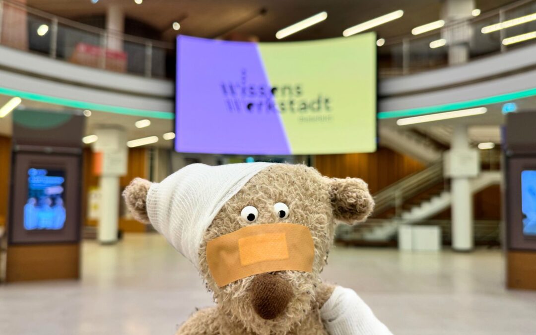 Sicherheit spielerisch entdecken: Bielefeld lädt zum Aktionstag mit Teddy-Klinik, Feuerwehr und Roboterhelfer