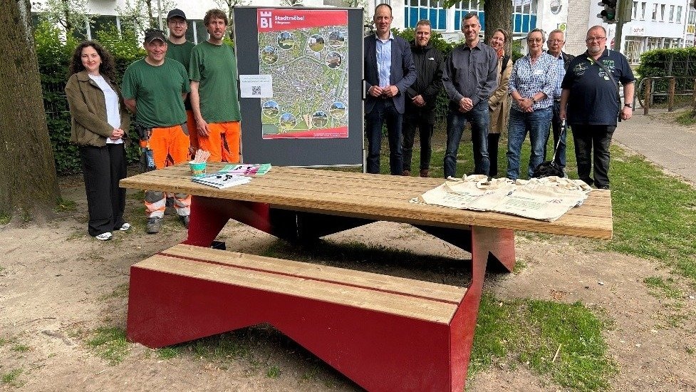 Begegnungsorte für alle: Neue Stadtmöbel beleben Hillegossen