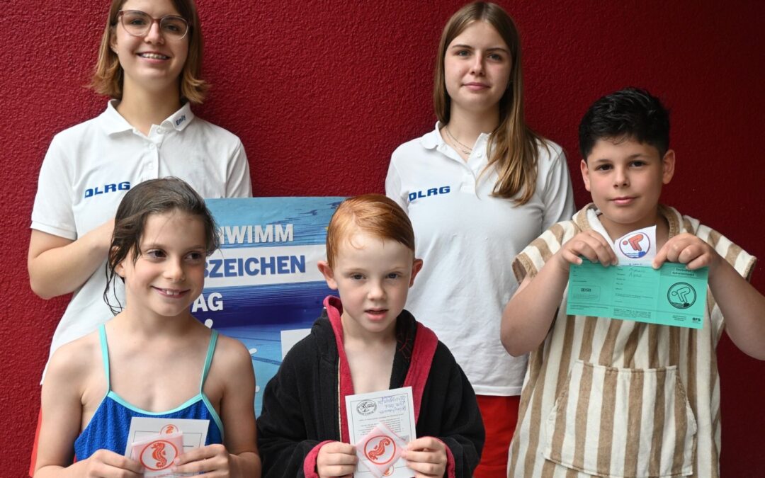 39 erfolgreiche Prüfungen beim Schwimmabzeichentag