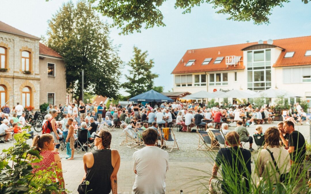 Oerlinghausen lädt zum historischen Jubiläums-Bürgerbrunch – Jetzt Tische sichern!