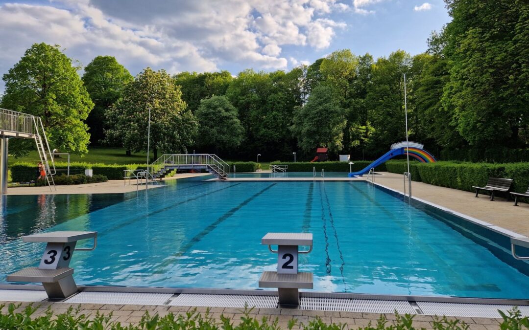 Jetzt anmelden: Ferienschwimmkurse im Freibad Hillegossen für das Seepferdchen-Abzeichen