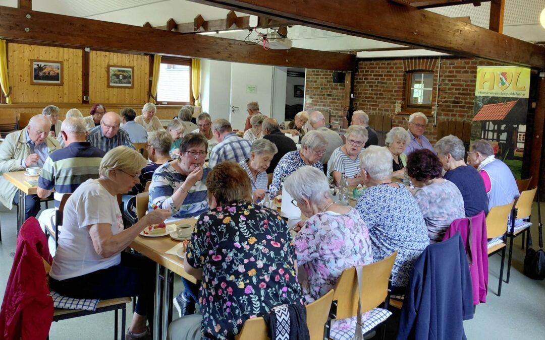 Heimatverein Leopoldshöhe: Erfolgreicher Klönnachmittag im Backhaus