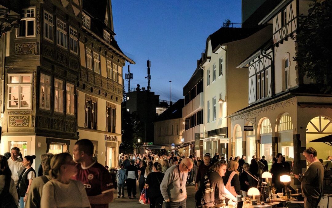 Bad Salzuflen lädt zum zweiten Nachtflohmarkt: Eine Abendattraktion zum Stöbern und Entdecken