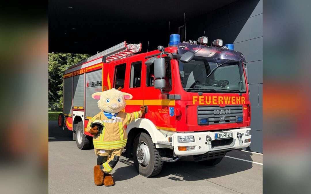 Siegerehrung durch Bürgermeister Dirk Tolkemitt – Auch Stadtmaskottchen „Ziege Line“ vor Ort