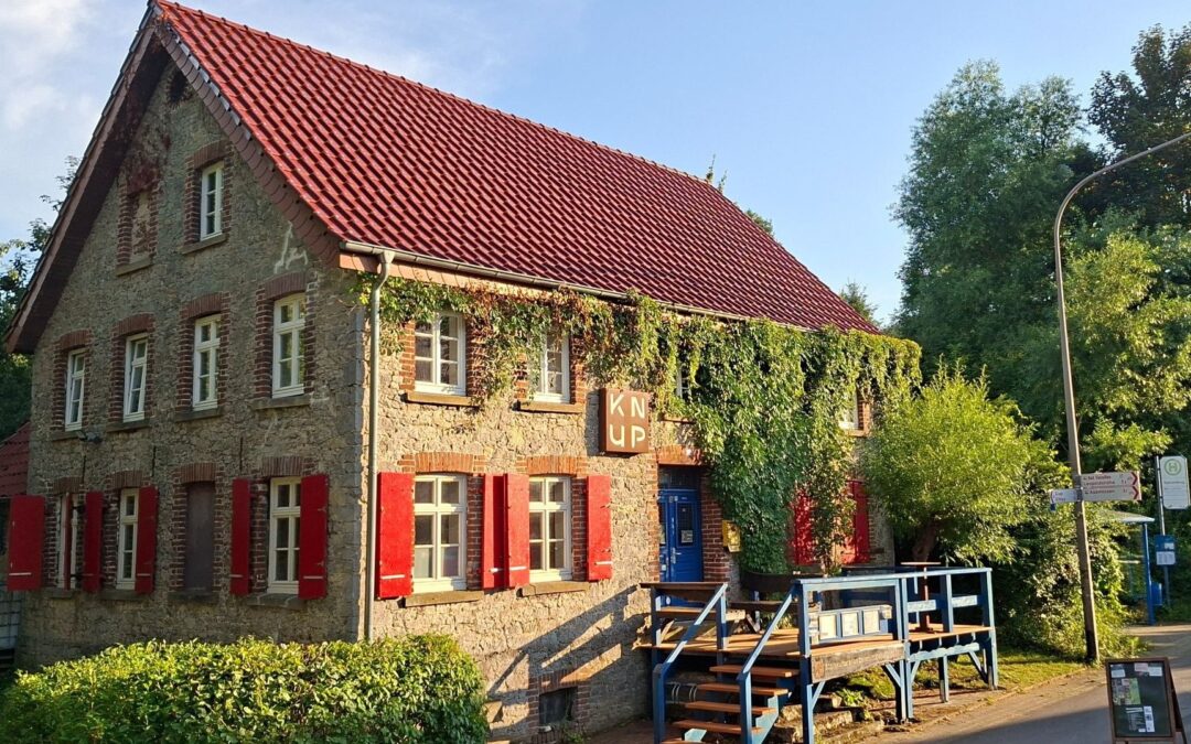 50 Jahre KNUP: Großes Haus- und Gartenfest zelebriert ein halbes Jahrhundert selbstverwalteter Kultur